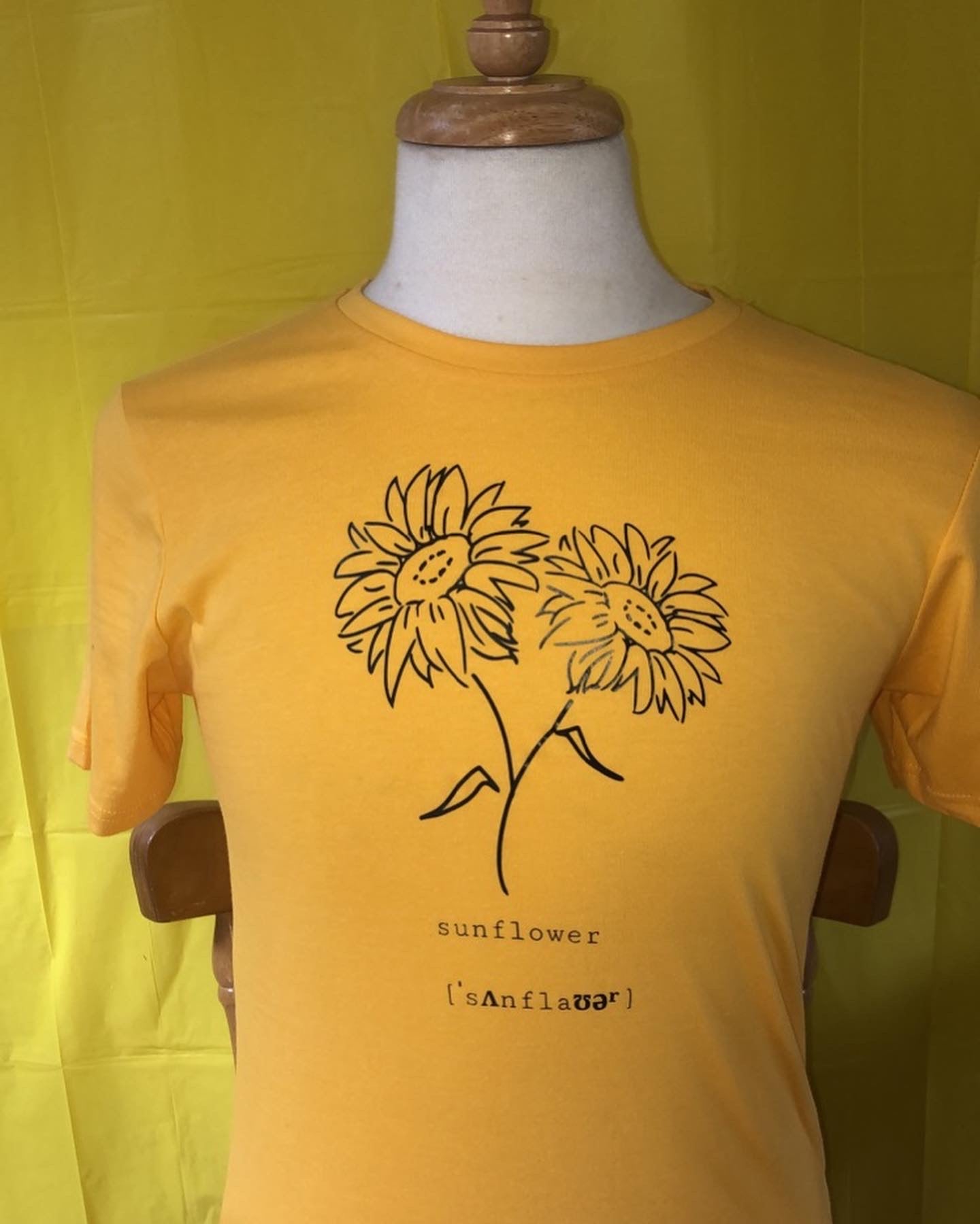 Sunflower tee